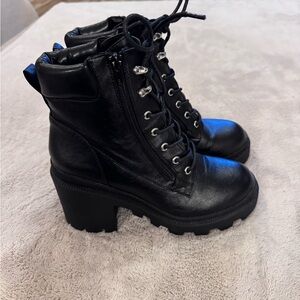 Bamboo Black Women's Lace-Up Ankle Boots Size 9